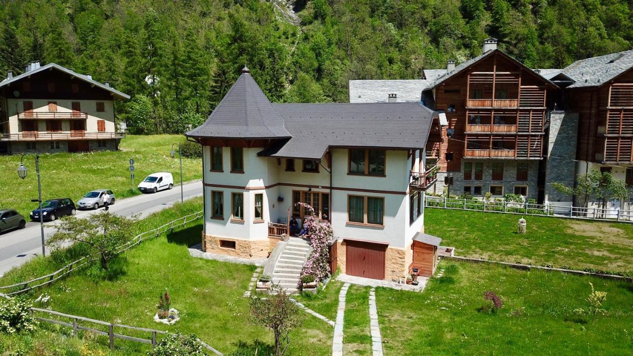 L'aria Di Casa